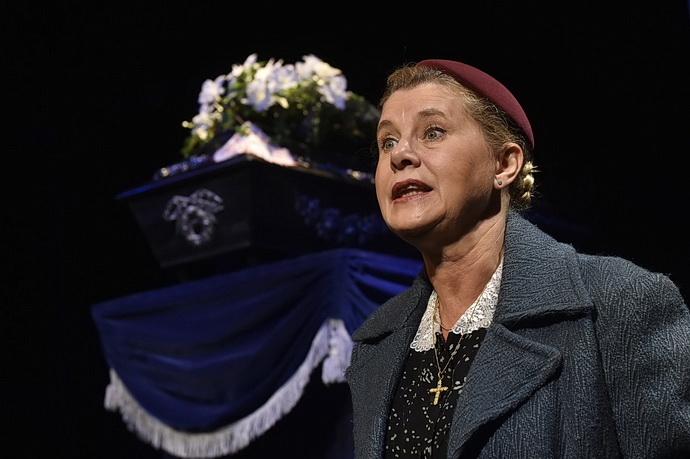 Jindra Janoušková (Commedia finita)