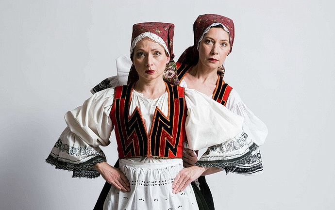 Gabriela Míčová a Lucie Roznětínská (Královna duchů)