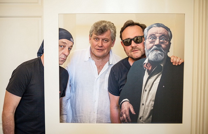 L. Veselý, M. Hanuš, M. Františák (Hadry, kosti, kůže))