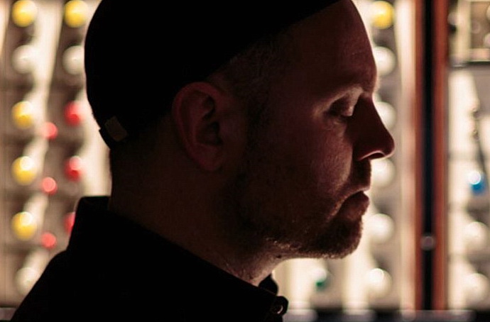 DJ Shadow