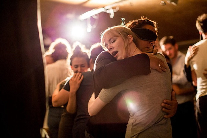 HUG